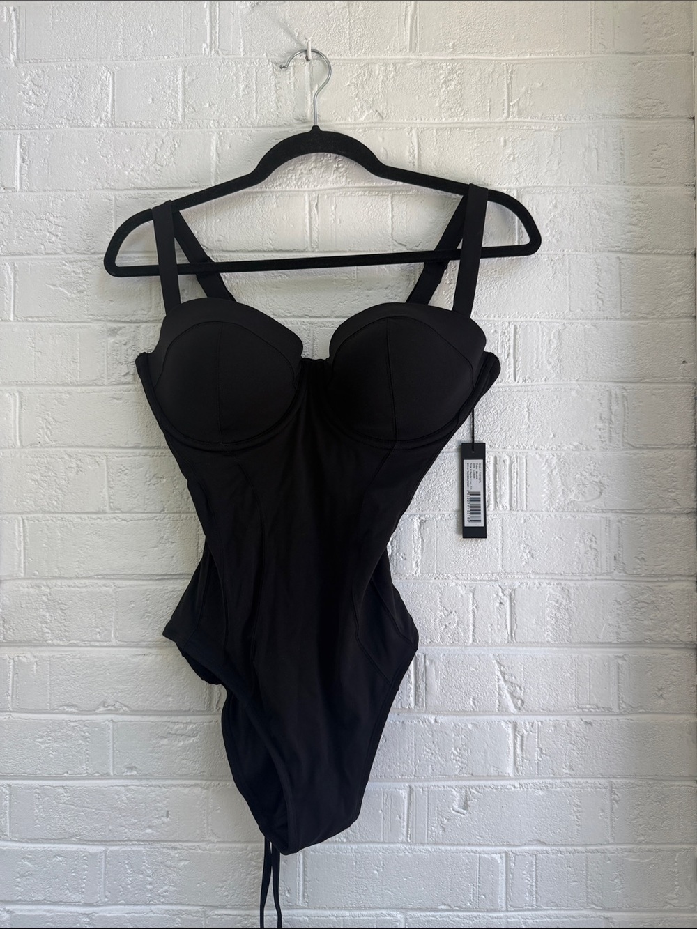22. NWT TA3 $ 175 MEDIUM REGULAR LONG FG CUP LUSHY